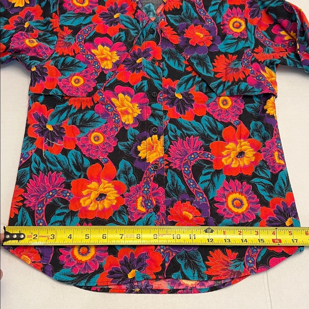 VINTAGE WRANGLER 80’s WESTERN FLORAL LONG SLEEVE BUTTON DOWN TOP SMALL - Picture 16 of 16